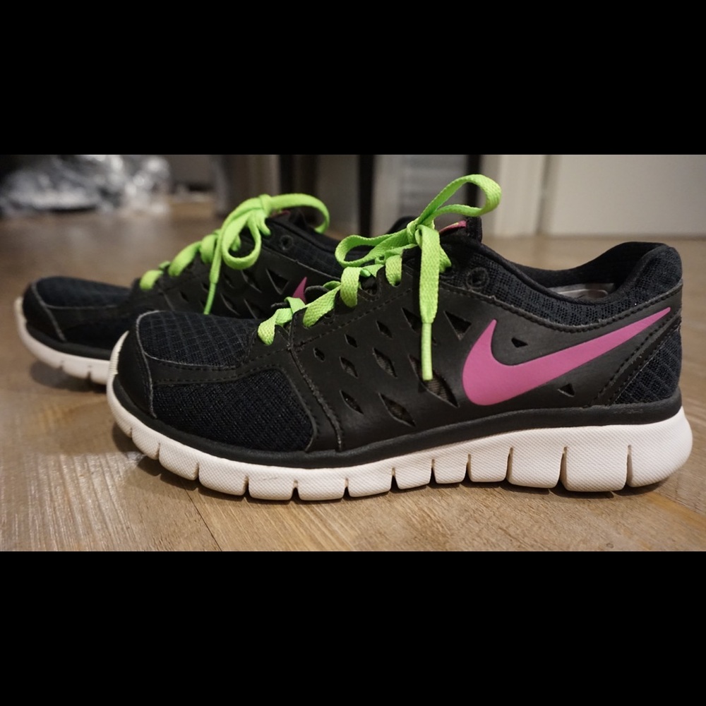 Nike Workout Sneakers - Size 6 - brand new!